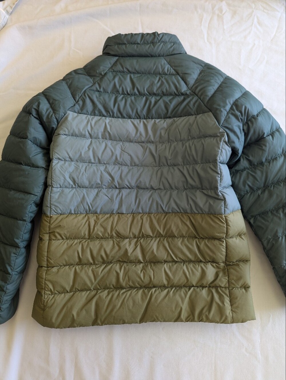 Patagonia Kid's Down Sweater Puffer Jacket - Picture 2 of 9